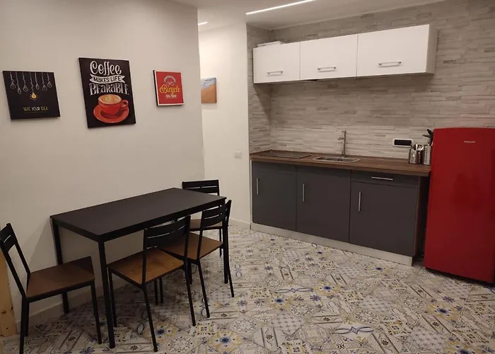 Marco\'S Home I